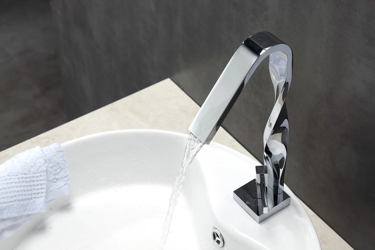 Kubebath Aqua Riccio Single Lever Faucet – Chrome - Image 3